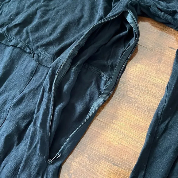 Black long sleeve  dress - Picture 4 of 9